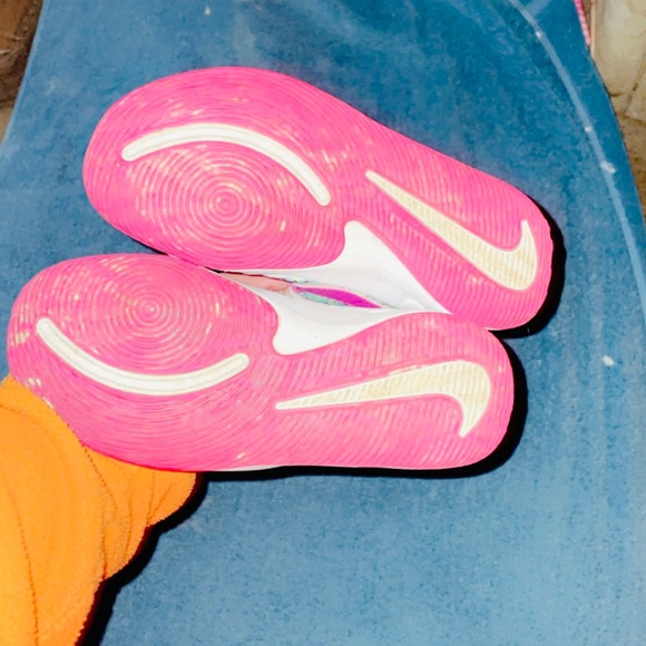 Nike Kids’ girls shoes, size 1 Great condition. - Picture 4 of 5